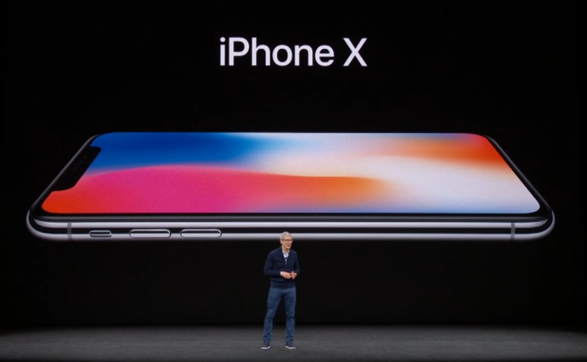 iPhone X は買いかどうか？